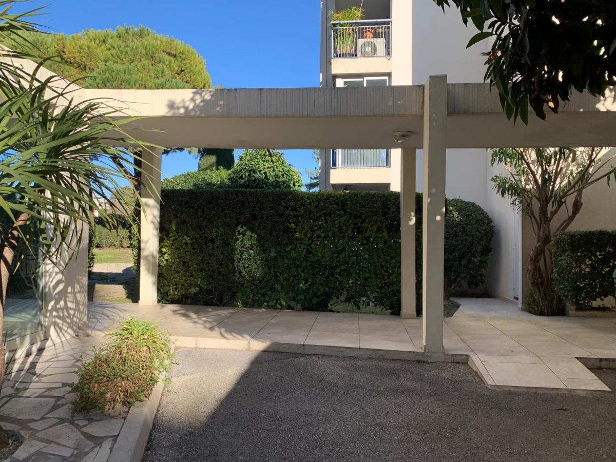Superbe Studio en résidence proche de la Mer Cagnes-sur-Mer Exterior foto